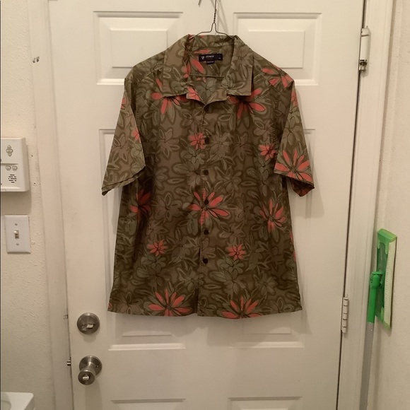 Daniel Cremieux Other - Daniel Cremieux Large shirt